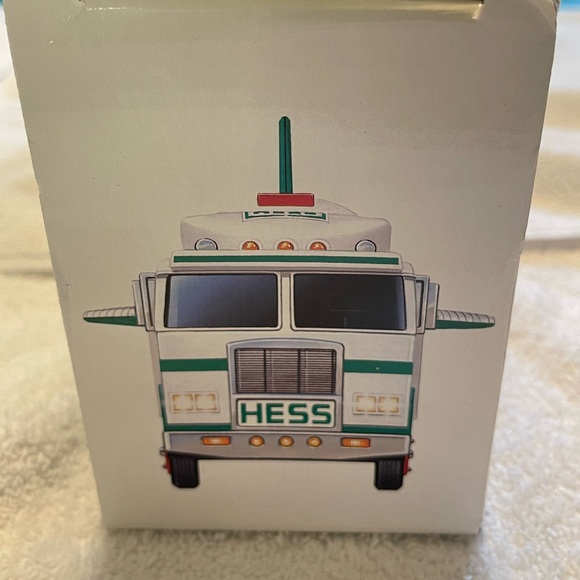 Hess Truck - Picture 4 of 4